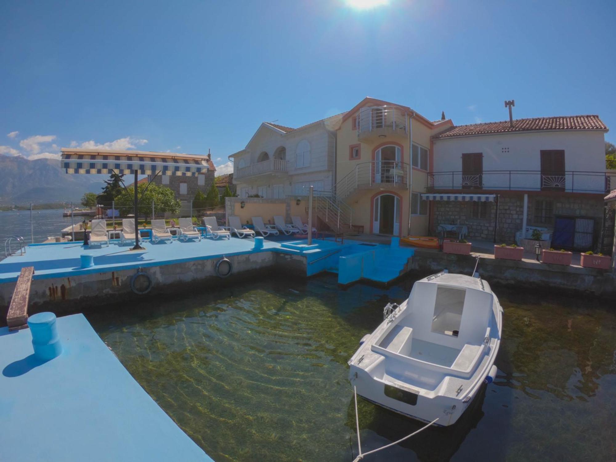 Porto Del Sole Apartments Τίβατ Εξωτερικό φωτογραφία