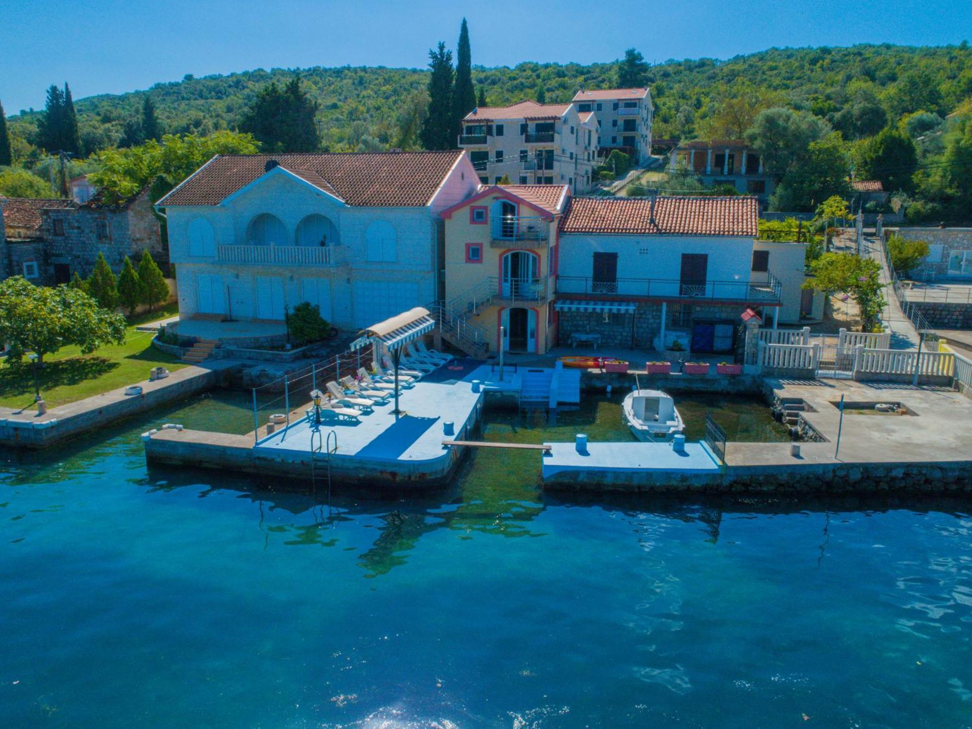 Porto Del Sole Apartments Τίβατ Εξωτερικό φωτογραφία