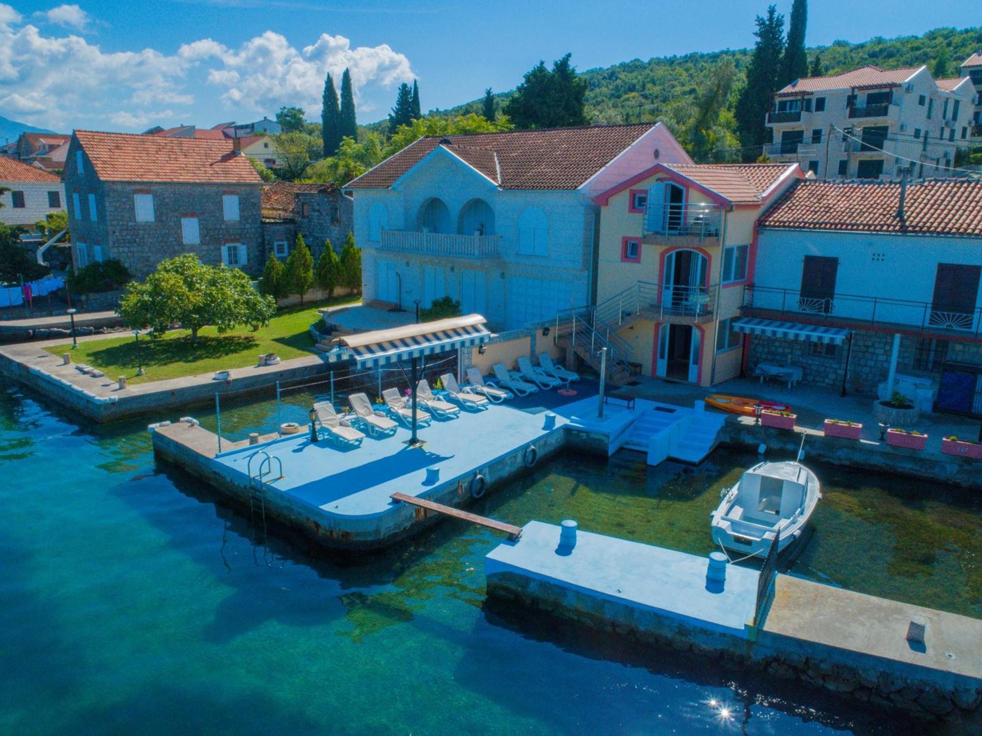 Porto Del Sole Apartments Τίβατ Εξωτερικό φωτογραφία
