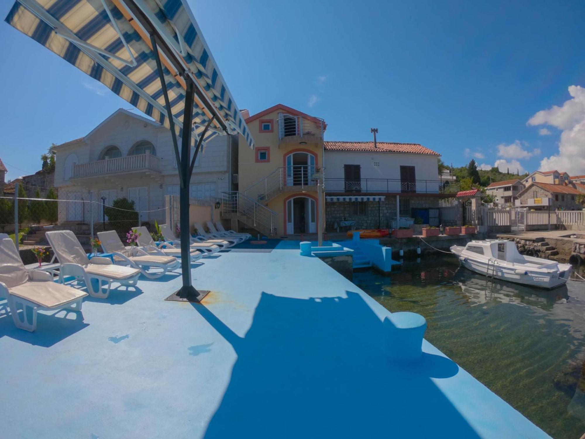 Porto Del Sole Apartments Τίβατ Εξωτερικό φωτογραφία